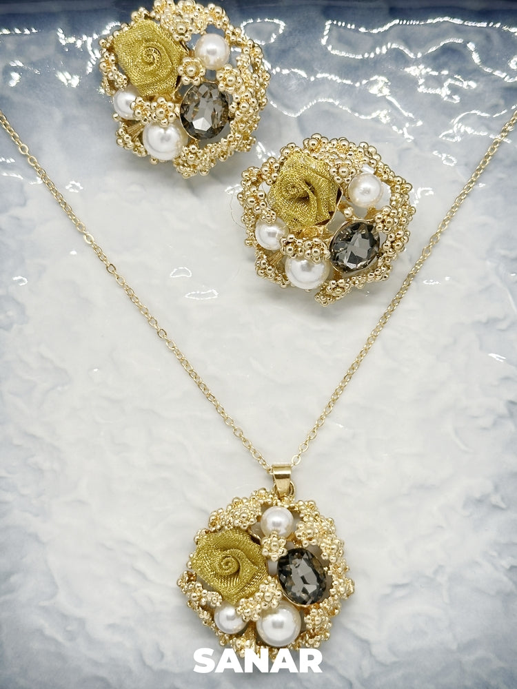 Floral Pearl Duo - Anti-Tarnish