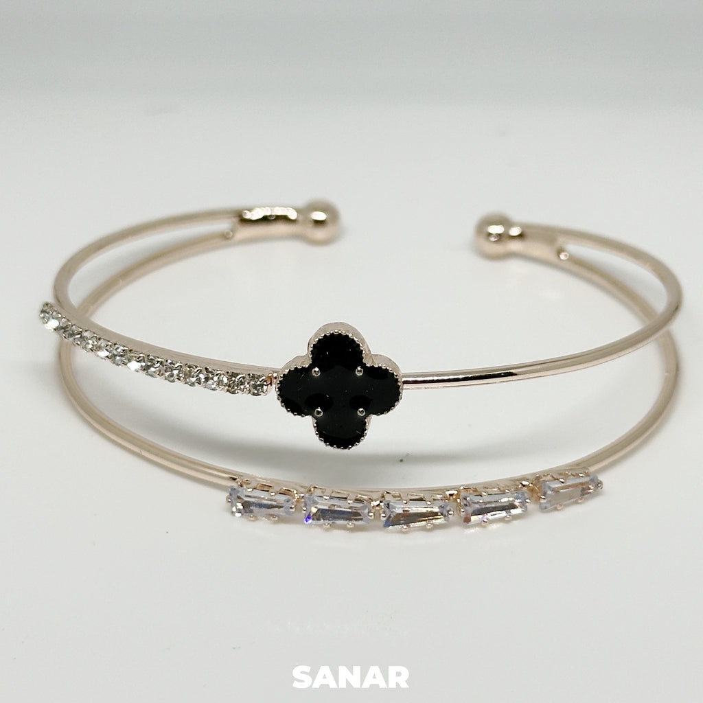 Flower & Crystal Bracelet - Anti-Tarnish