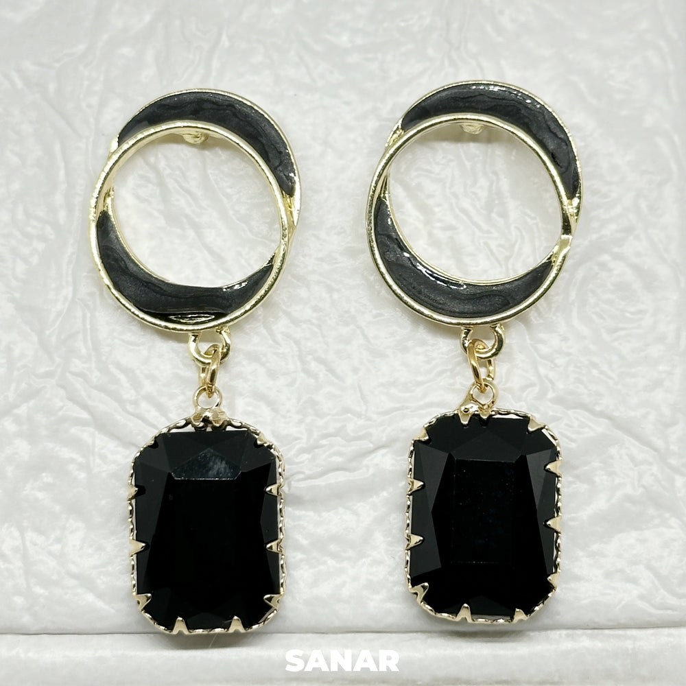 Circle Hangling Earrings - SANAR - Handmade