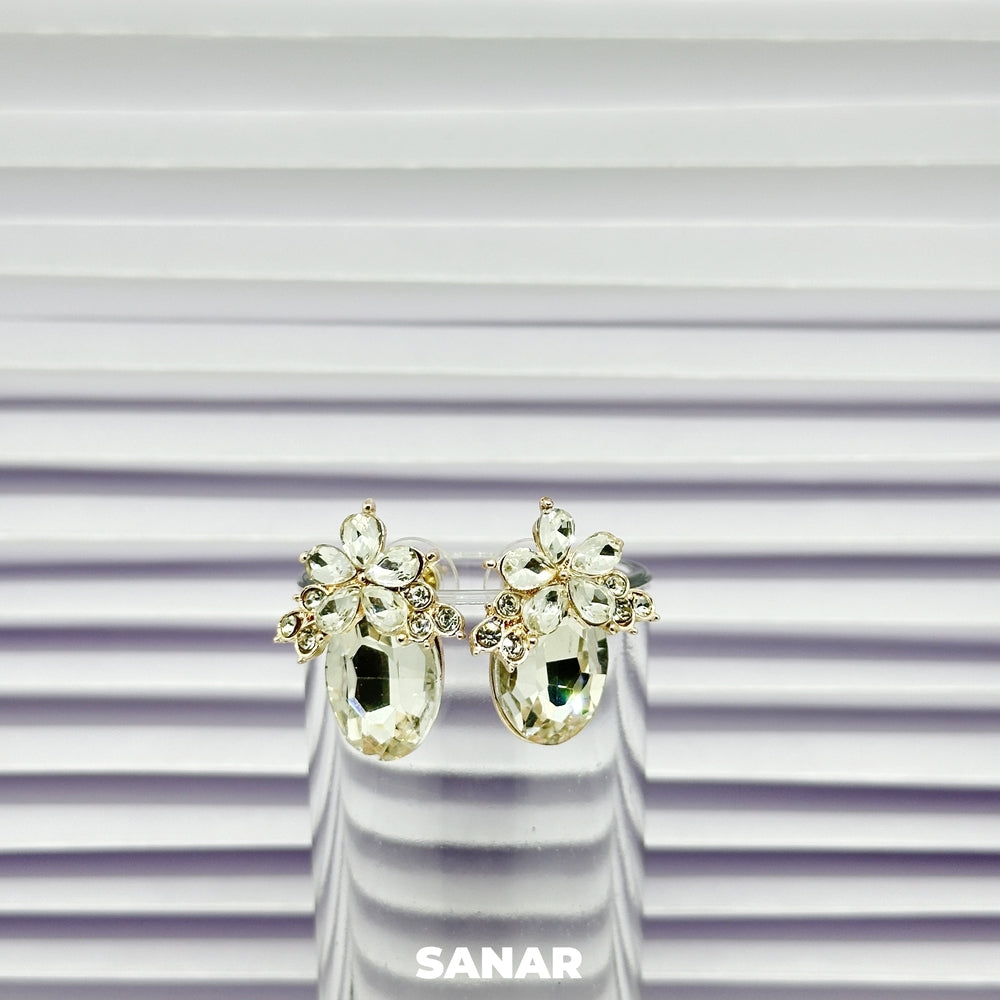 Flower Emerald Drop Earrings - SANAR - Handmade