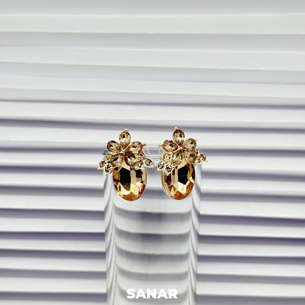 Flower Emerald Drop Earrings - SANAR - Handmade