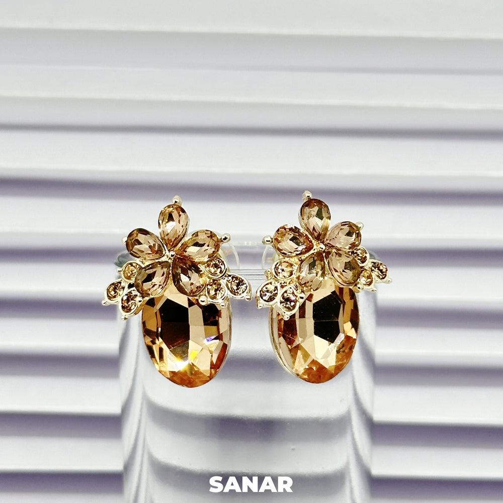 Flower Emerald Drop Earrings - SANAR - Handmade