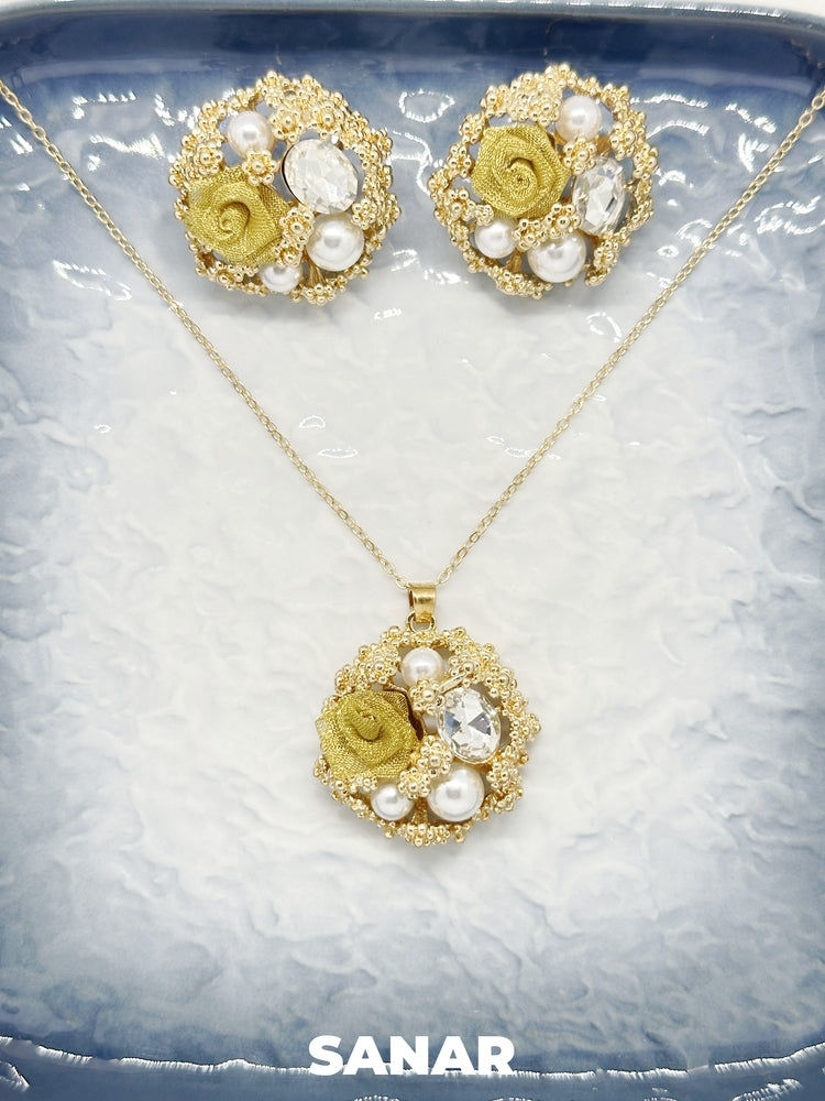 Floral Pearl Duo - Anti-Tarnish