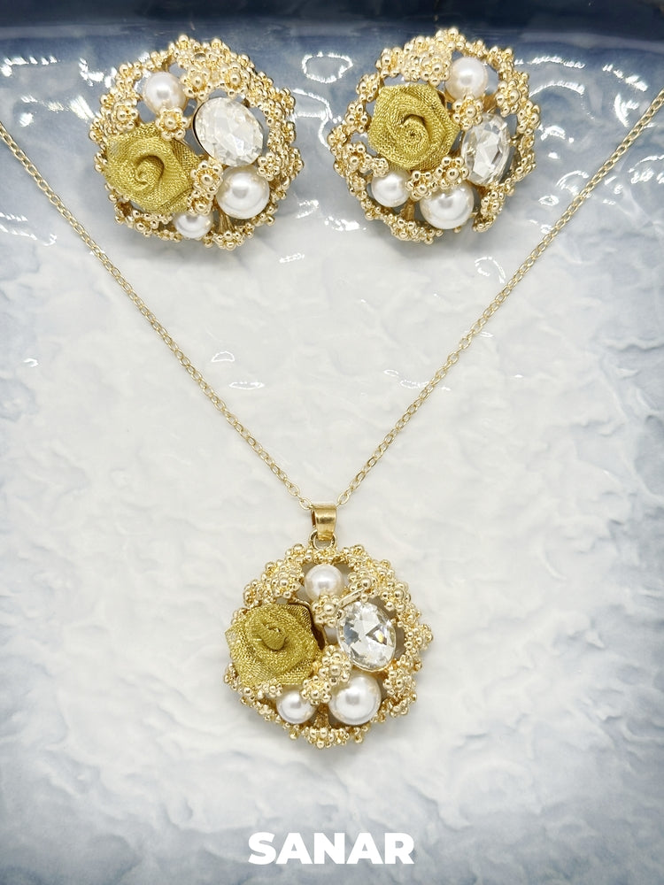 Floral Pearl Duo - Anti-Tarnish