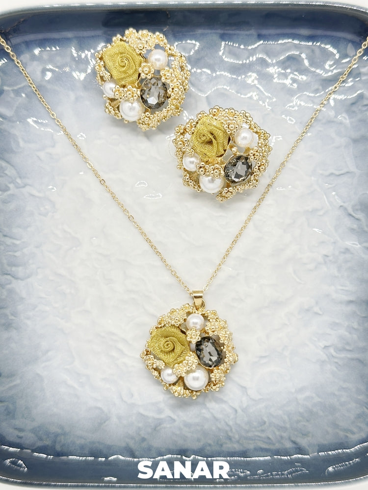 Floral Pearl Duo - Anti-Tarnish