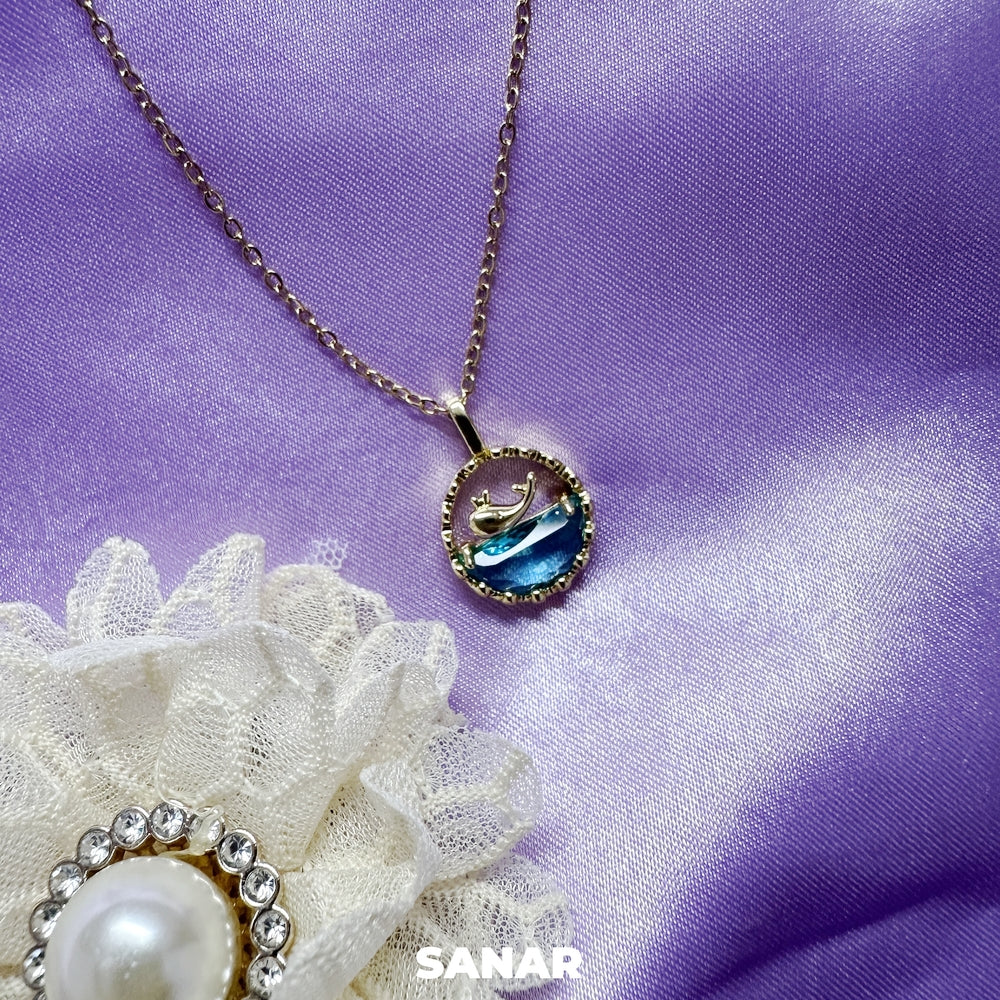 Fish Pendant Necklace - Elegant Design