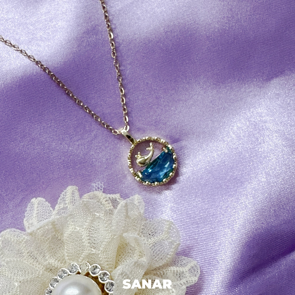 Fish Pendant Necklace - Elegant Design