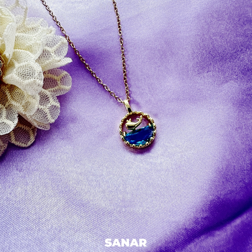 Fish Pendant Necklace - Elegant Design
