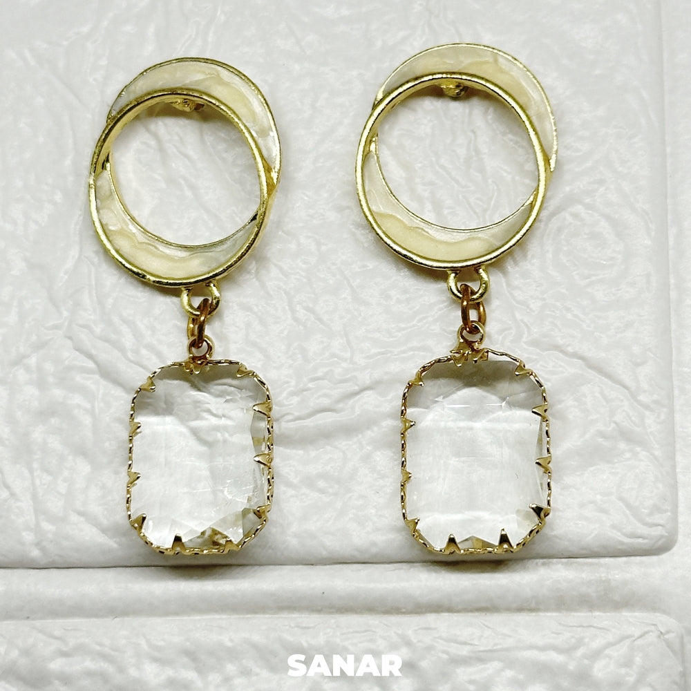 Circle Hangling Earrings